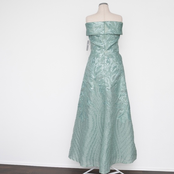 Rickie Freeman for Teri Jon - Off-Shoulder Metallic Jacquard Gown - Picture 4 of 14